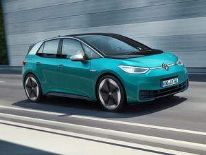 Supporting image for story: The best new electric city cars on sale