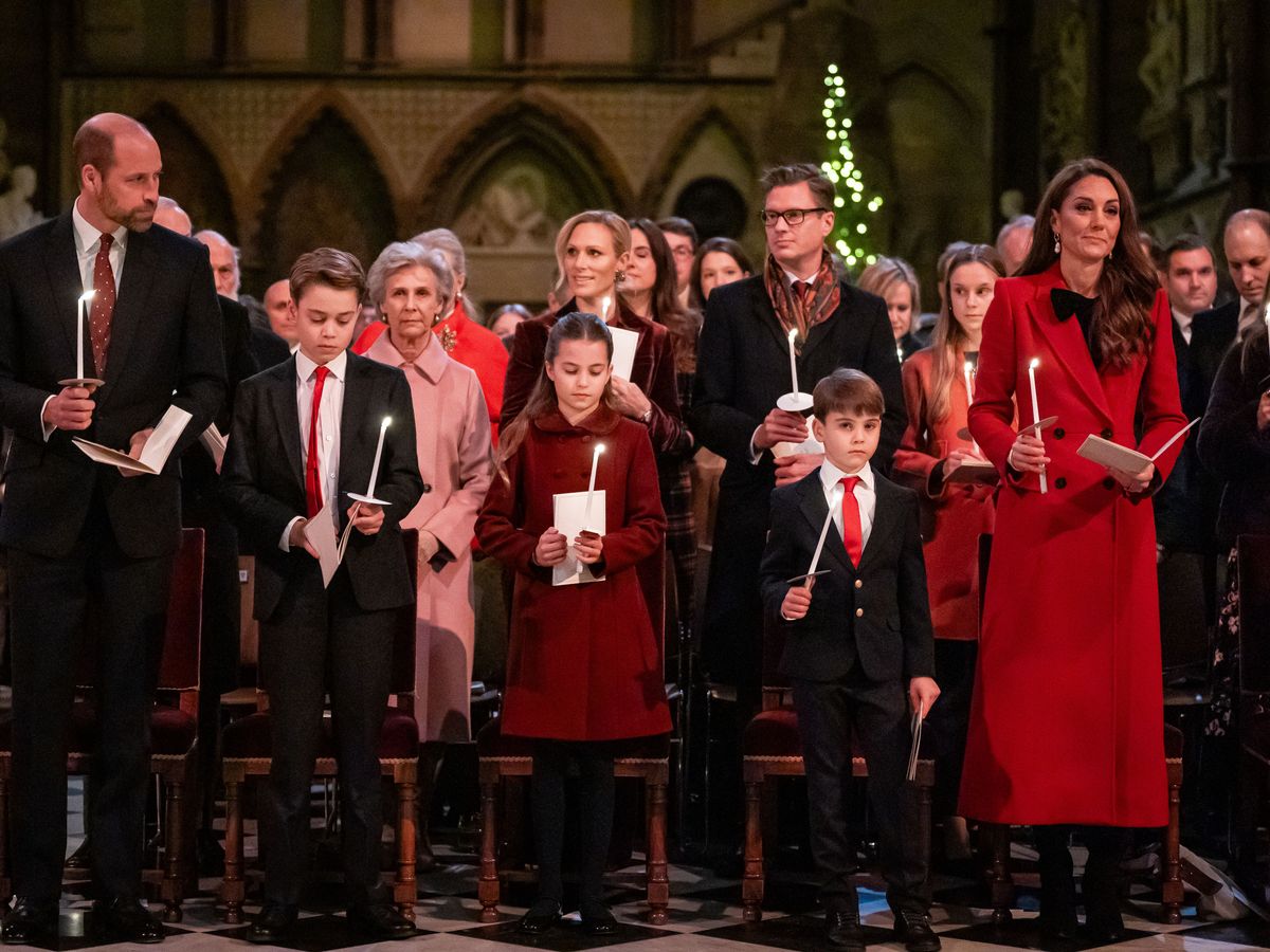 Kate praises &lsquo;care and compassion&rsquo; of volunteers invited to carol service