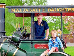Supporting image for story: Vintage vehicle lovers roll up and get behind the wheel of some unique drives in Shrewsbury - with pictures