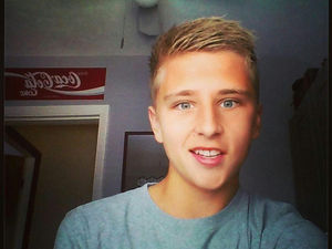 Supporting image for story: Reagan Asbury murder: Police continue to hunt teenager's killer