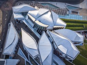 Supporting image for story: Scottish Parliament suspends all voting over Microsoft outage