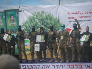 Supporting image for story: Hamas suggests no more ceasefire talks until Israel frees prisoners