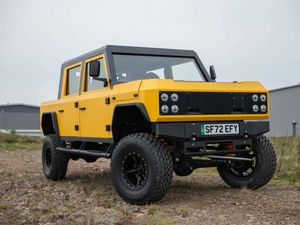 Supporting image for story: Munro’s MK_1 pick-up is a go-anywhere electric vehicle