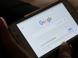 Supporting image for story: Google is testing autoplaying videos in search results