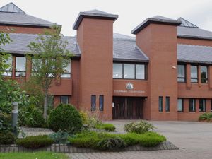 Supporting image for story: American woman faces court charged over fatal crash outside N Ireland hotel