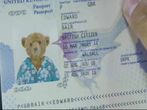 Supporting image for story: Globe-trotting bear reveals Black Country roots - with video