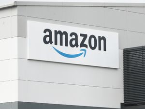 Supporting image for story: Amazon raises minimum starting pay for thousands of workers by 50p to £11