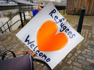 Supporting image for story: UN agency warns UK not to match Ukrainian women and children with single men