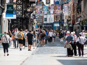 Supporting image for story: Shrewsbury cafes and restaurants urged to get pavement licences for 'alfresco summer'