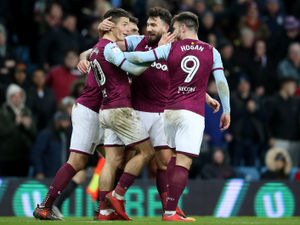 Supporting image for story: Scott Hogan calls on Aston Villa to stay cool for Championship run-in