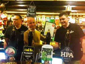 Supporting image for story: Inn with 'wide range' of beers receives pub of the year award for being 'consistently good'