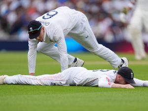 Supporting image for story: England facing daunting chase as more dropped catches aid India’s cause