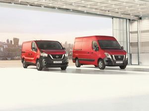 Supporting image for story: Nissan upgrades NV300 and NV400 vans