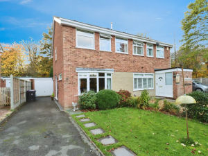 Supporting image for story: Three-bedroom home in Shrewsbury for £285,000