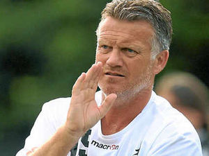 Supporting image for story: Sinton snaps up new AFC Telford defender