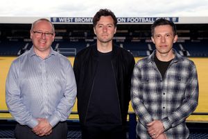 Manging director Mark Miles and sporting director Andrew Nestor alongside new West Brom head coach Ryan Mason (Photo by Adam Fradgley/West Bromwich Albion FC via Getty Images)