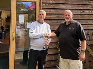 Supporting image for story: Graham Lane sees off wife and Bert Morris to win veteran event