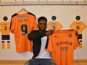 Supporting image for story: Wolves' Nouha Dicko signs new Molineux deal