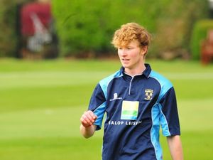 Supporting image for story: Darley handed pro contract by Worcestershire