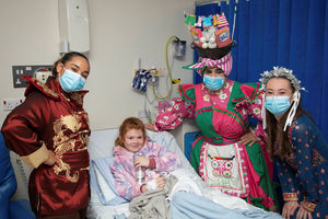 Panto stars with patients from the paediatric ward at New Cross Hospital, Wolverhampton
