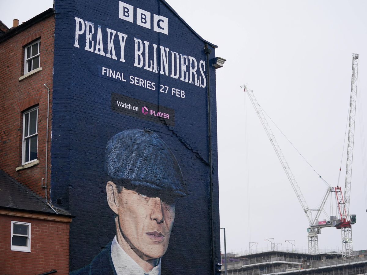 Peaky Blinders auction of original costumes raises £19k for cancer charity