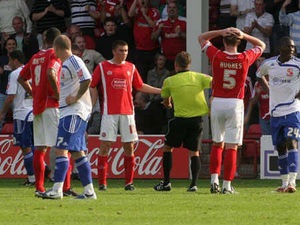 Supporting image for story: Hughes fumes at ref after win denied