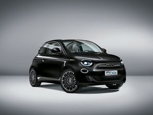 Supporting image for story: Fiat introduces new electric 500 La Prima by Bocelli special edition
