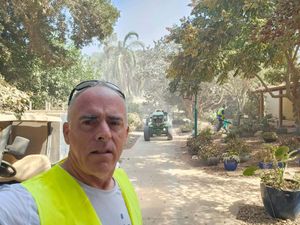 Supporting image for story: People ‘putting ends together’ after horrors of October 7, says British-Israeli