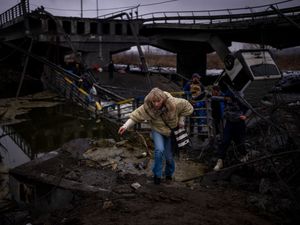 Supporting image for story: Air raid sirens played in Kyiv every 15 minutes, humanitarian worker says