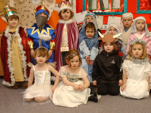 Supporting image for story: Nativities: Little star of Instagram leaves parents divided