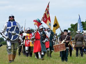 Supporting image for story: Battle stations as thousands flock to Shrewsbury historical re-enactment