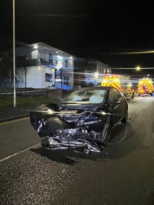 Both vehicles looked to be heavily damaged due to the crash