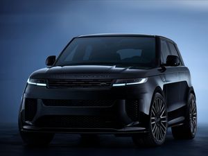 Supporting image for story: Range Rover Sport line-up extends with SV Black and Stealth Edition