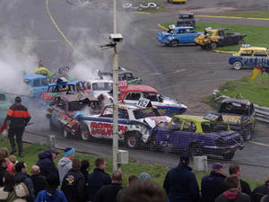 Supporting image for story: Classic cars in action at Hednesford Hills Raceway