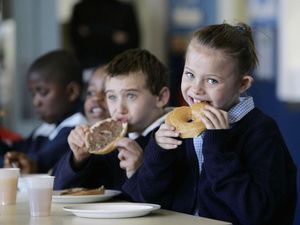 Supporting image for story: School breakfast clubs to get £200 supermarket gift vouchers and free delivery