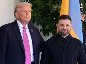Supporting image for story: Trump tells Zelensky he’s reluctant to sell Ukraine Tomahawk missiles