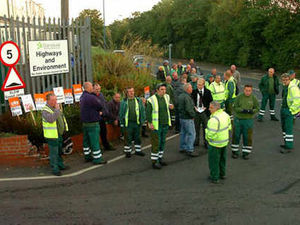 Supporting image for story: Binmen on strike as pay row continues
