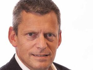 Supporting image for story: Wolves fan Martin Glenn to leave role as FA chief executive