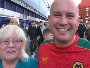 Supporting image for story: Everton 0 Wolves 1: Wolves fans delighted as Sasa Kalajdzic grabs stunning winner - WATCH