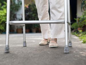 Supporting image for story: Women more likely to need walking aids but less likely to use them – study
