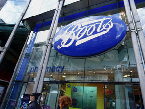 Supporting image for story: Boots recruiting more than 10,000 seasonal workers