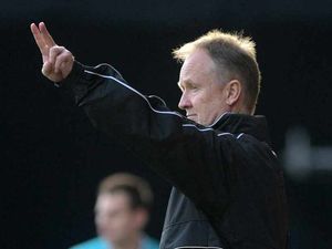 Supporting image for story: Sean O'Driscoll reunited with familiar faces