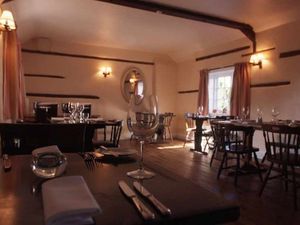 Supporting image for story: Combermere Arms, Burleydam