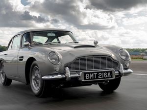 Supporting image for story: Aston Martin Works widens availability of new parts for classic models