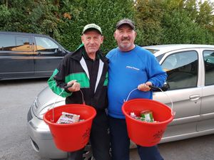 Supporting image for story: Kevin Perry and Martin Owen weigh in for a Penkridge Pairs win