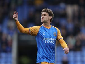 Supporting image for story: Shrewsbury Town midfielder Harrison Biggins joins Newport County on loan