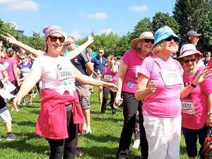 Supporting image for story: Race for Life turns Telford park pink