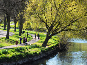 Supporting image for story: UK temperatures to soar – but how warm could it get in the West Midlands?
