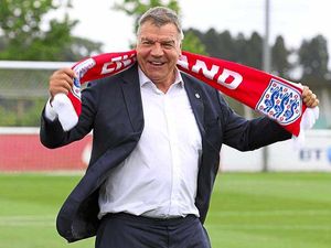 Supporting image for story: England boss Sam Allardyce comes home