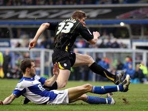 Supporting image for story: Pictures of all the match action